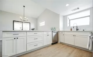 Photo #6: 2651579 Listing 