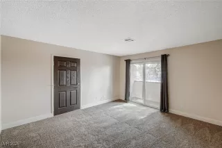 Photo #3: 2651582 Listing