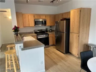 Photo #4: 2651583 Listing 