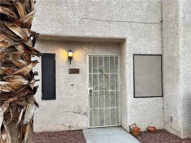 MLS: 2651596 Condo For Sale