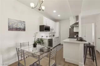 Photo #4: 2651620 Listing 