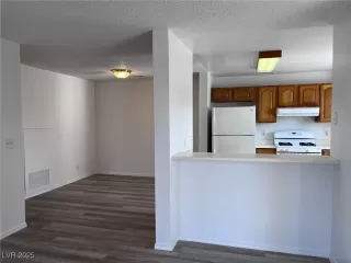 Photo #3: 2651665 Listing 