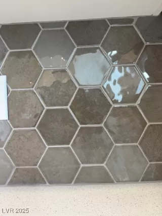 Photo #4: 2651667 Listing