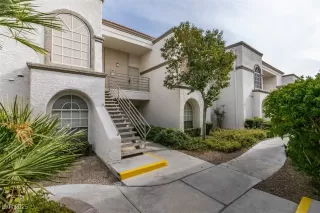 Photo #1: 2651668 Listing