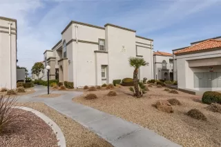 Photo #3: 2651668 Listing