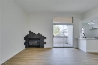 Photo #6: 2651668 Listing