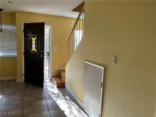 Photo #3: 2651670 Listing 