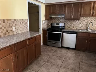 Photo #4: 2651670 Listing 