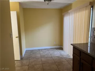 Photo #6: 2651670 Listing 