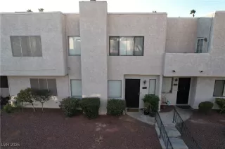 Photo #1: 2651677 Listing 