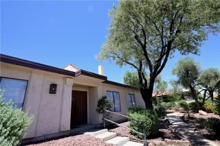 Photo #2: 2651702 Listing