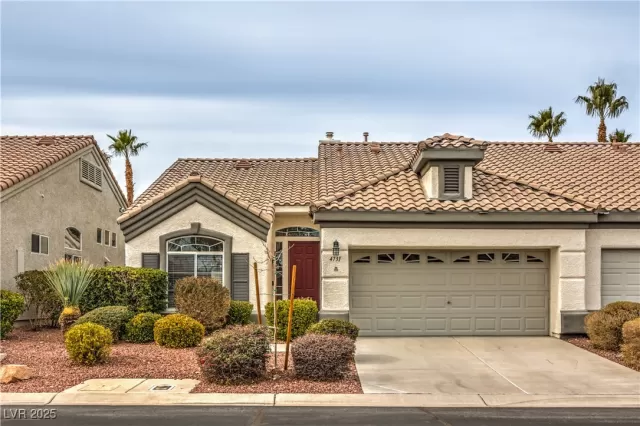 MLS: 2651725 Condo For Sale