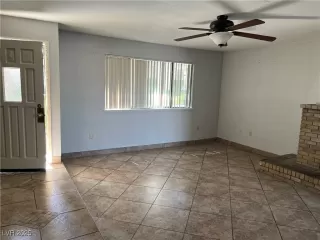 Photo #3: 2651731 Listing