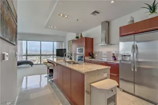 Photo #3: 2651772 Listing 