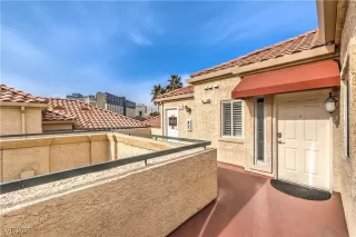 Photo #3: 2651777 Listing