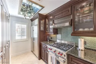 Photo #6: 2651777 Listing