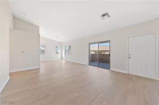 Photo #1: 2651807 Listing