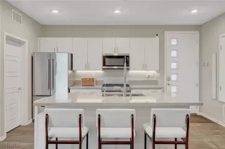 Photo #1: 2651811 Listing