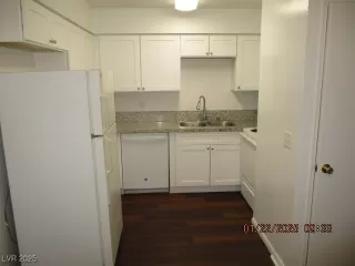 Photo #4: 2651845 Listing 