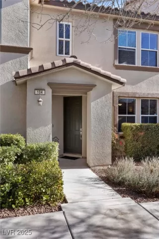 Photo #1: 2651847 Listing 