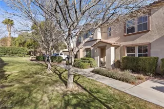 Photo #3: 2651847 Listing 