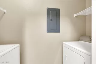 Photo #5: 2651860 Listing 