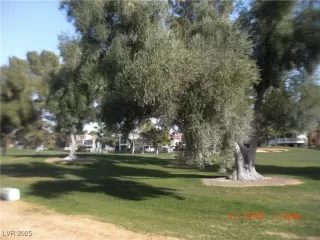 Photo #2: 2651862 Listing 