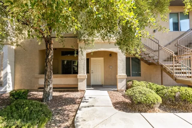 MLS: 2651872 Condo For Sale