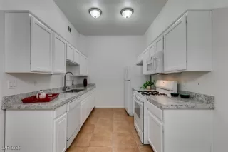 Photo #1: 2651872 Listing