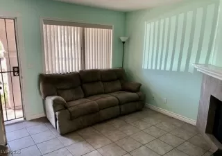 Photo #5: 2651911 Listing