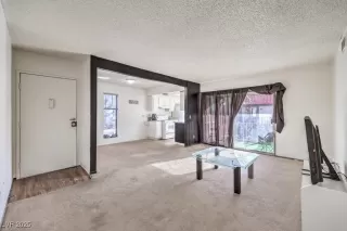 Photo #2: 2651915 Listing 