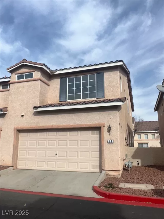 MLS: 2651942 Condo For Sale