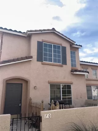 Photo #1: 2651942 Listing 