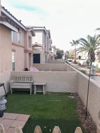 Photo #2: 2651942 Listing 