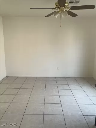 Photo #5: 2651942 Listing 