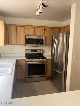 Photo #6: 2651942 Listing 