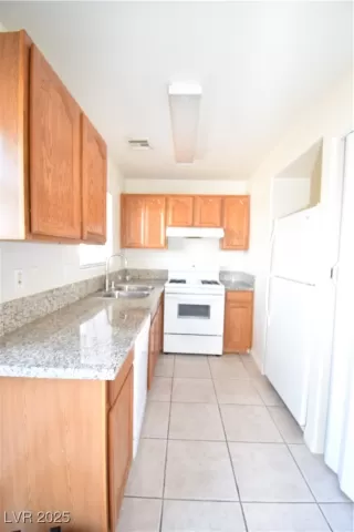 Photo #6: 2651957 Listing 