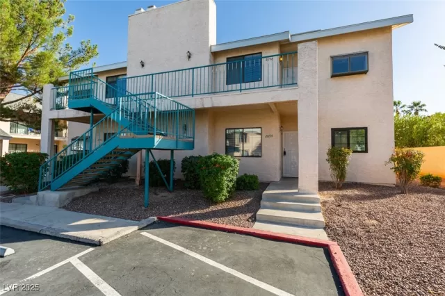 MLS: 2651964 Condo For Sale