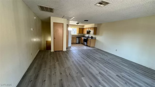 MLS: 2651965 Condo For Sale