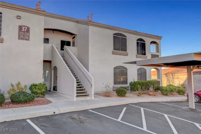 MLS: 2651977 Condo For Sale