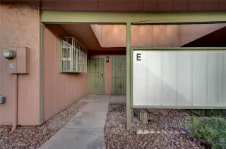 Photo #1: 2651995 Listing