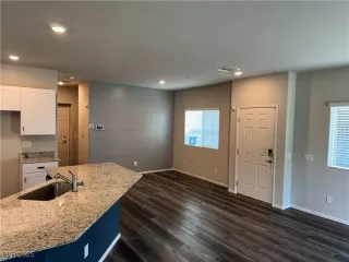 Photo #3: 2652001 Listing 