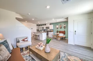 Photo #6: 2652008 Listing