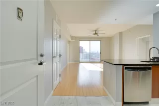 Photo #1: 2652030 Listing 