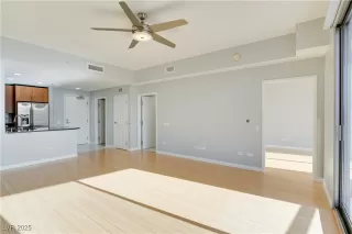 Photo #3: 2652030 Listing 