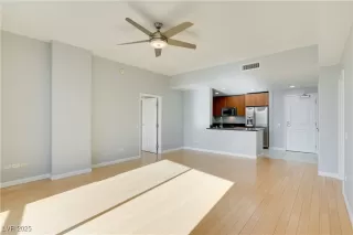 Photo #4: 2652030 Listing 