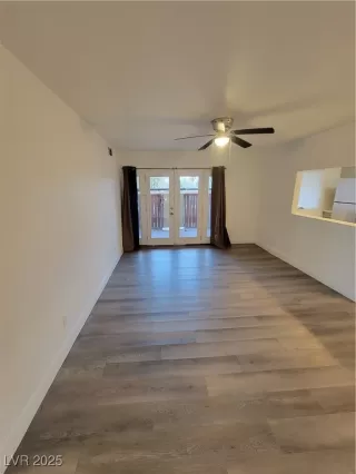 Photo #2: 2652033 Listing 