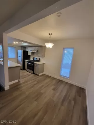 Photo #3: 2652033 Listing 