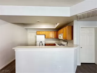 Photo #5: 2652040 Listing 