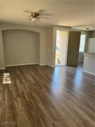 Photo #1: 2652043 Listing